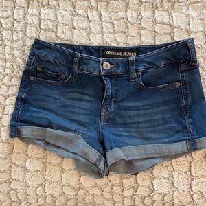 Express Shorts